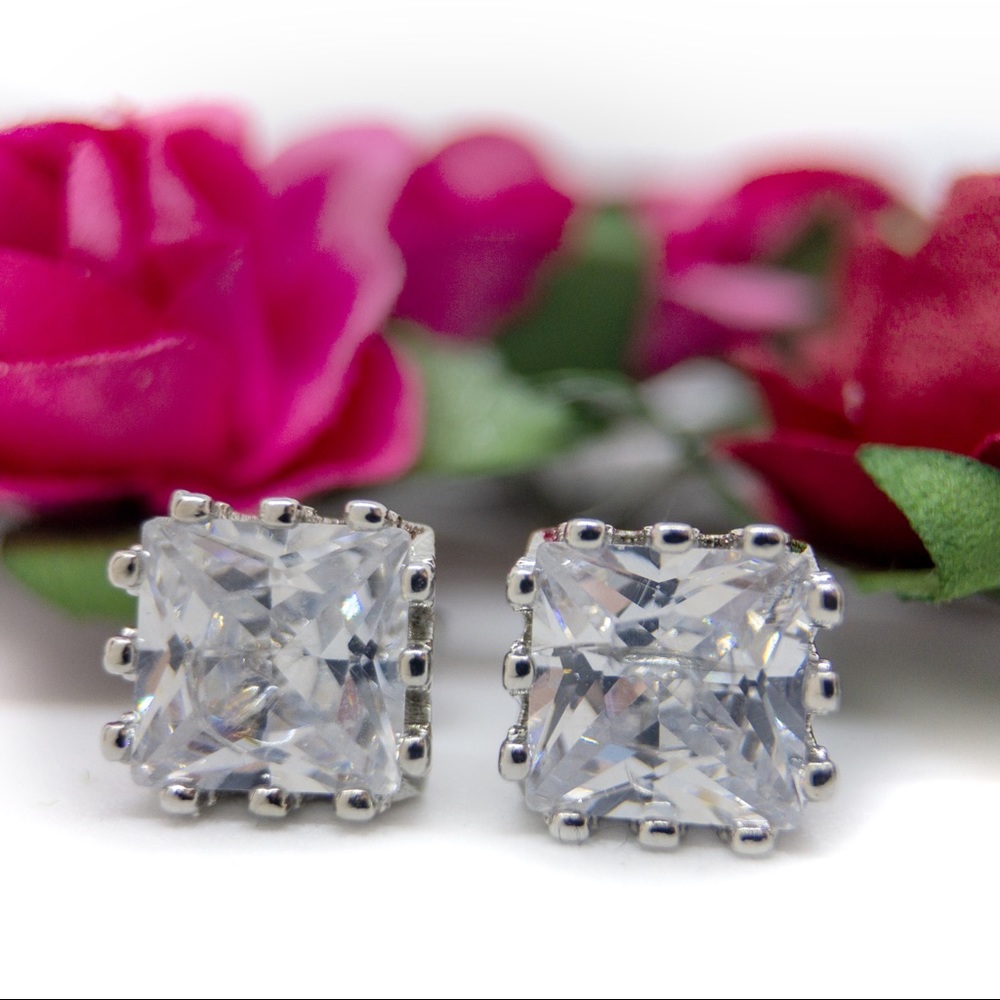 Silver CZ Stud Earrings - Beautiful Design and Cut